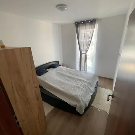 Kende Apartment