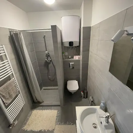 Kende Apartment